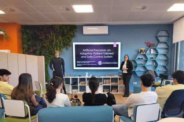 Chiara Toffanin while teaching students